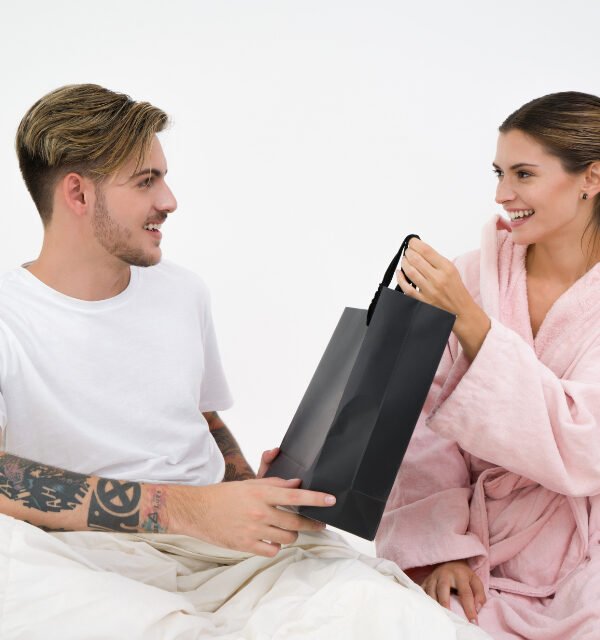 Couple gift exchange