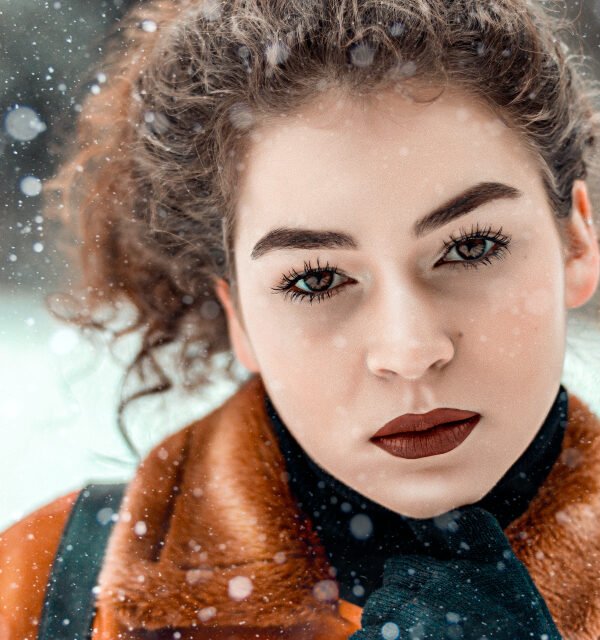 Holiday party makeup red lip