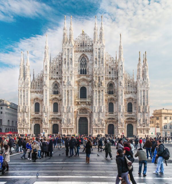 Milan duomo square