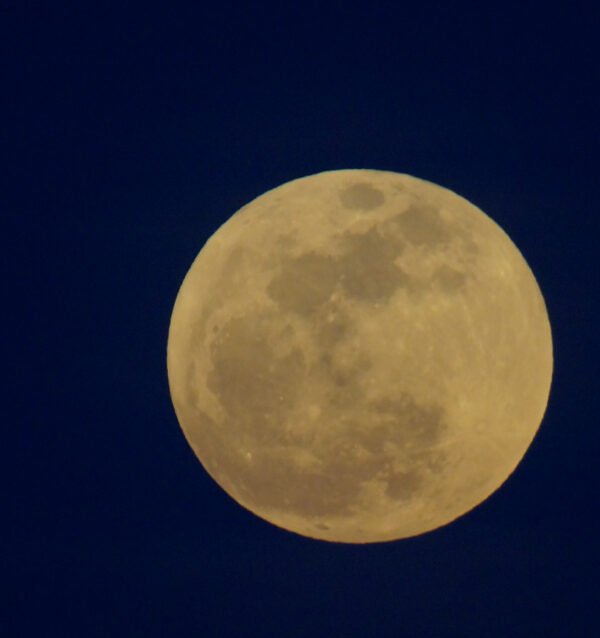 Moon sign golden full moon