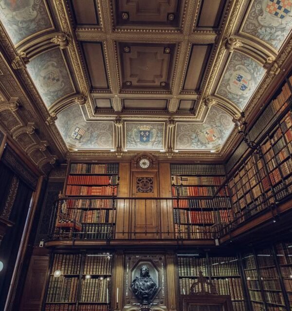 Nobel winners grand library